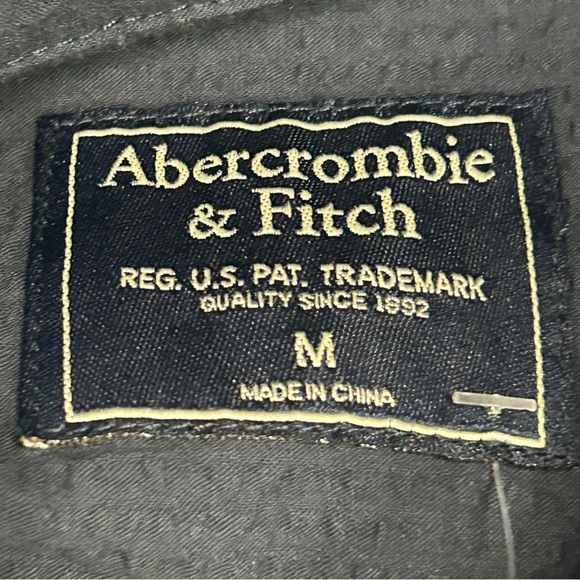 NWT Abercrombie & Fitch Mens Medium Long Sleeve Button Up Shirt‎ Navy - Picture 3 of 7